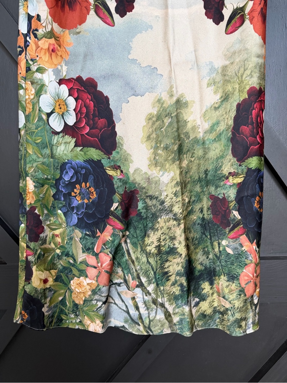 Alice + Olivia Maeve Slip Skirt in Forbidden Forest, Size 2 - Picture 7 of 14